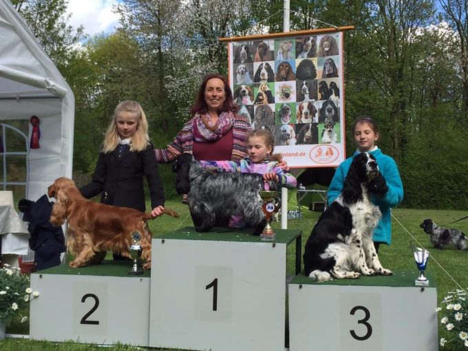 Andrea 2. vinder i junior handling i Duisburg